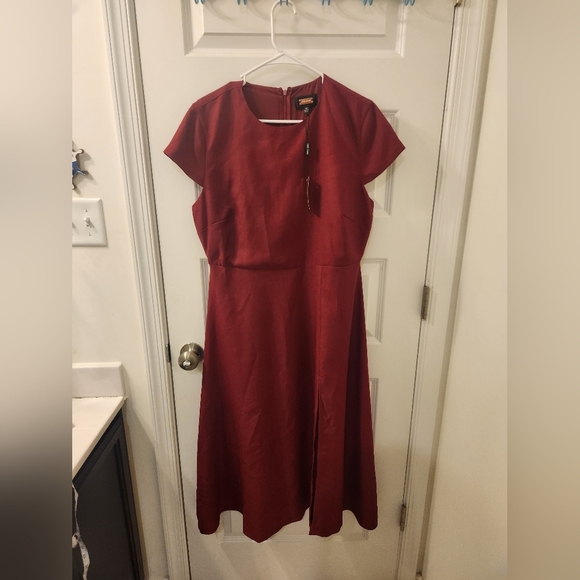 Alexia Admor Nola Short Sleeve A Line Dress Red Size 14 NWT Leg Slit #N643 - Picture 1 of 6